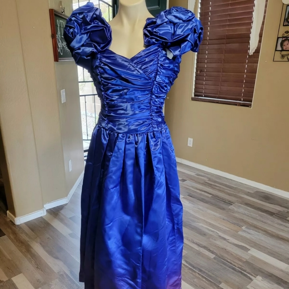 Vintage 80’s Blue Ombre Purple off shoulder Prom Dress Glam Rock Puffed sleeves